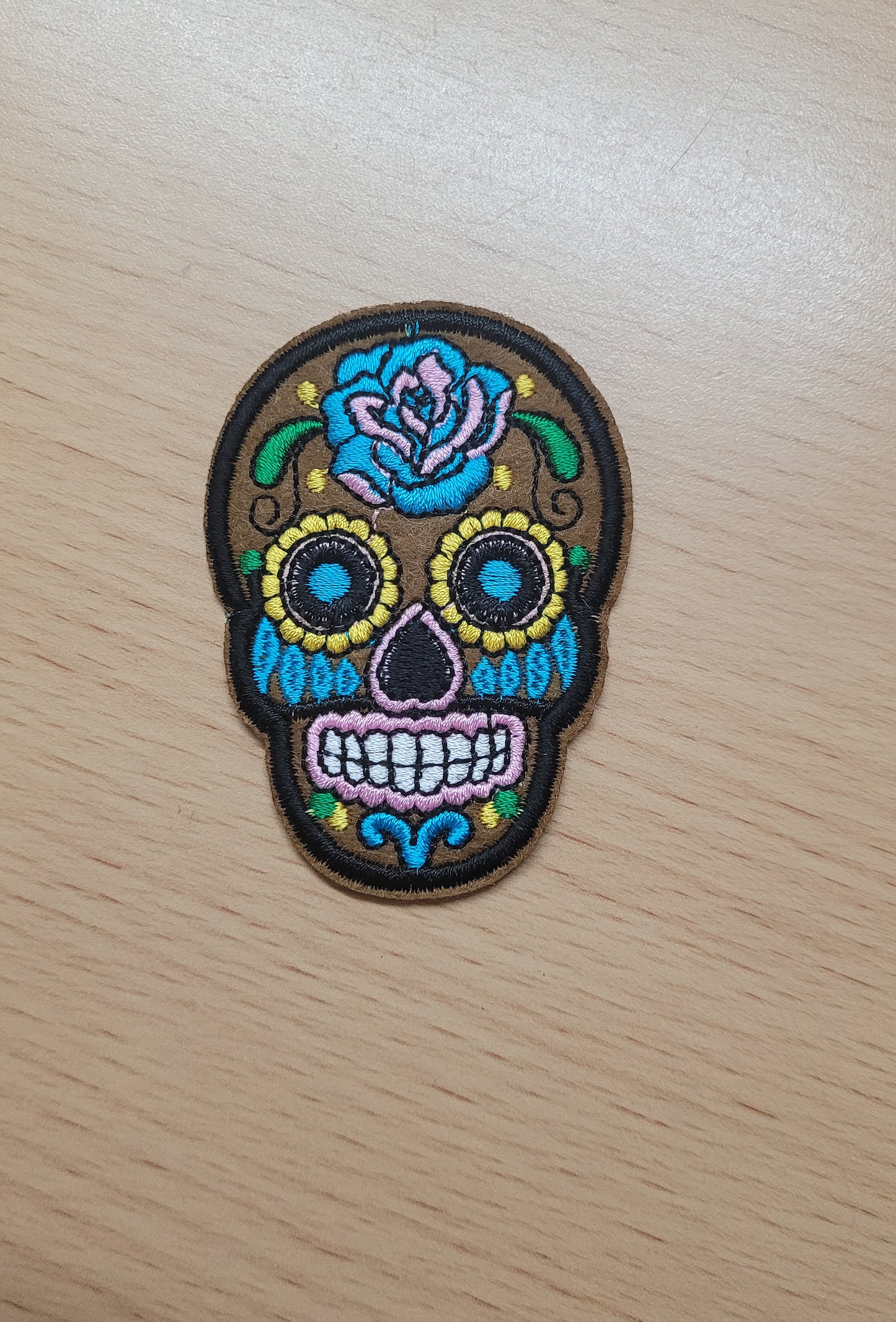 Skull iron on embroidered patches