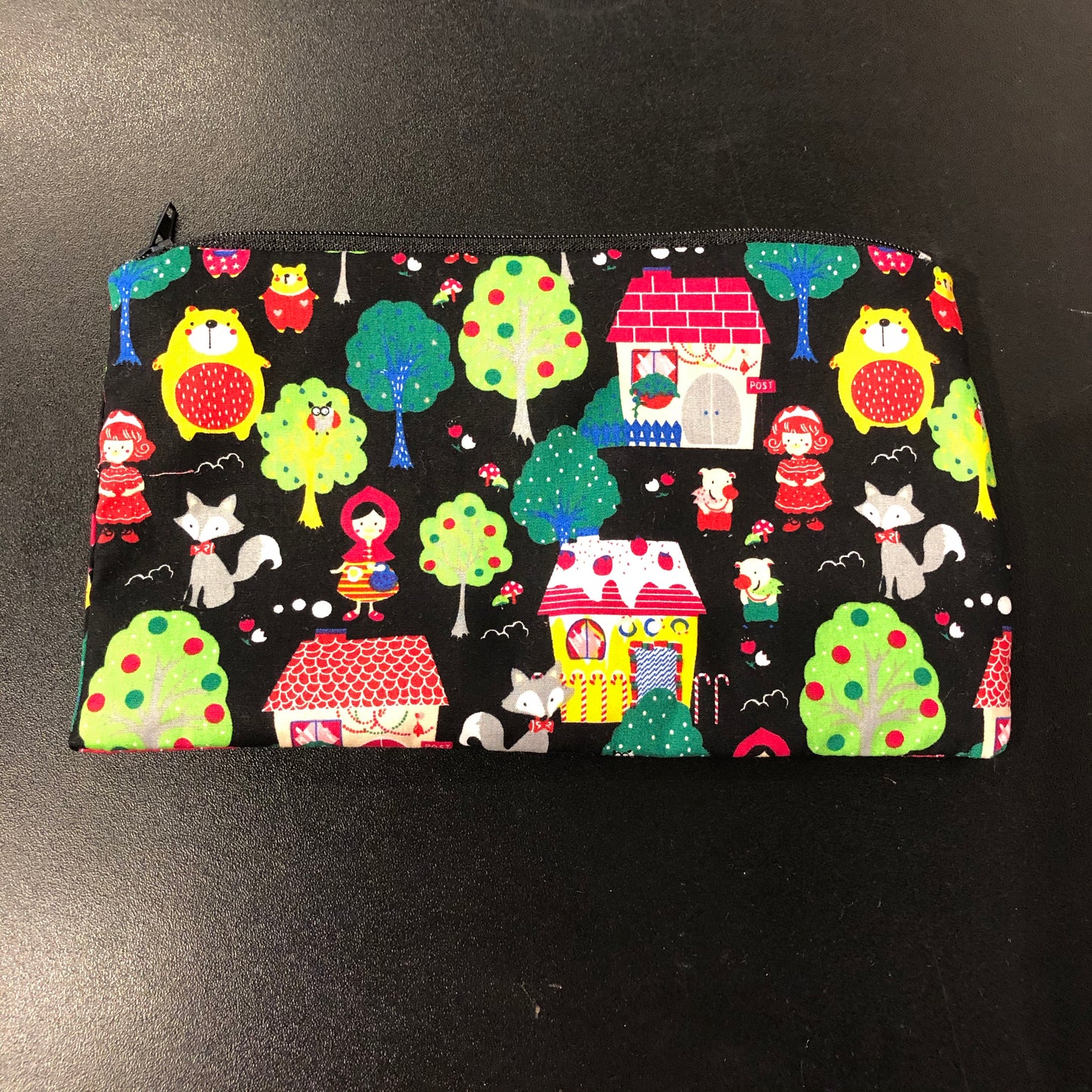 Water Resistant Lined Zipper Bag