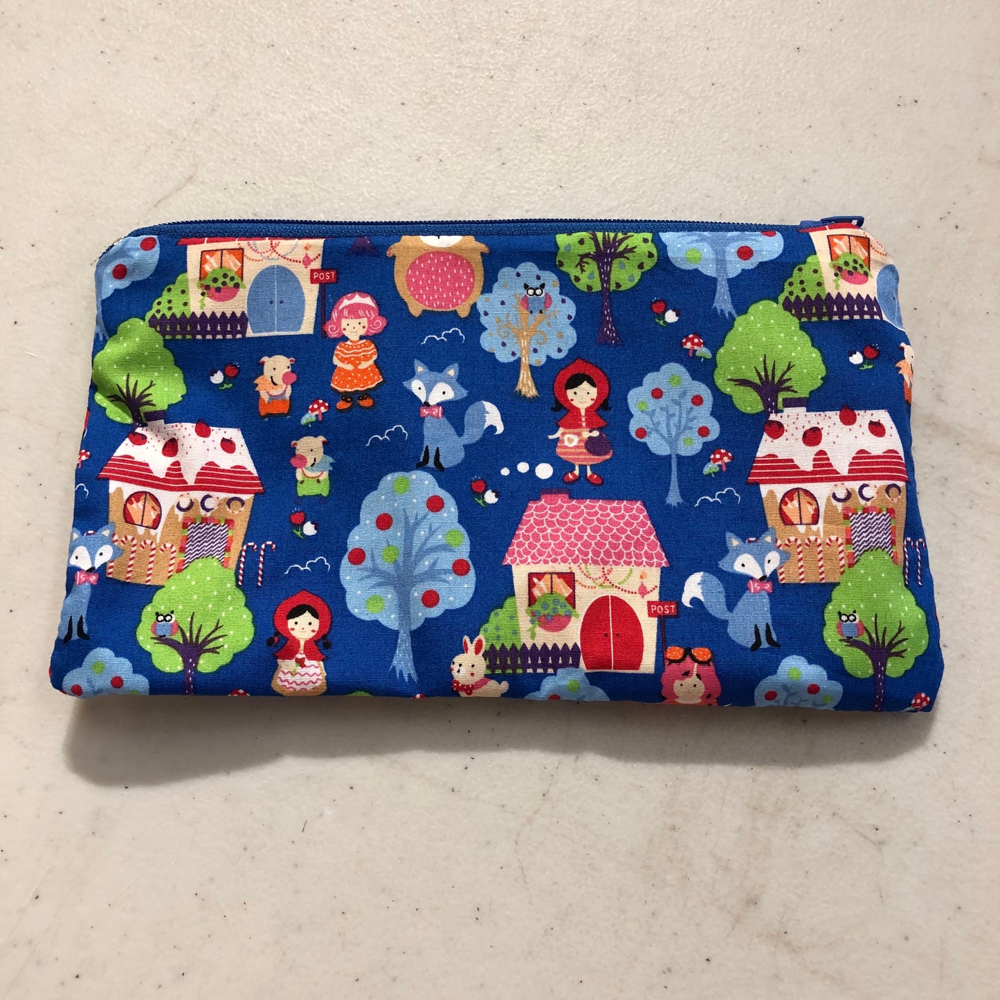 Water Resistant Lined Zipper Bag