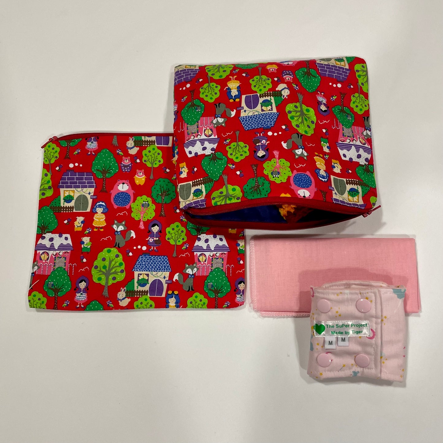 Water Resistant Lined Zipper Bag