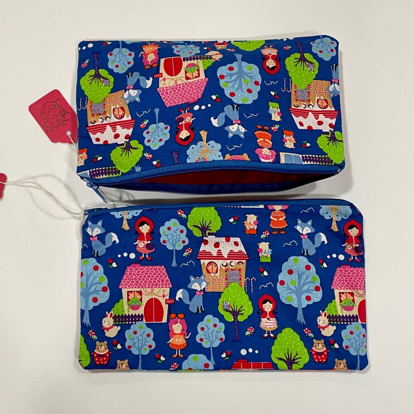 Water Resistant Lined Zipper Bag