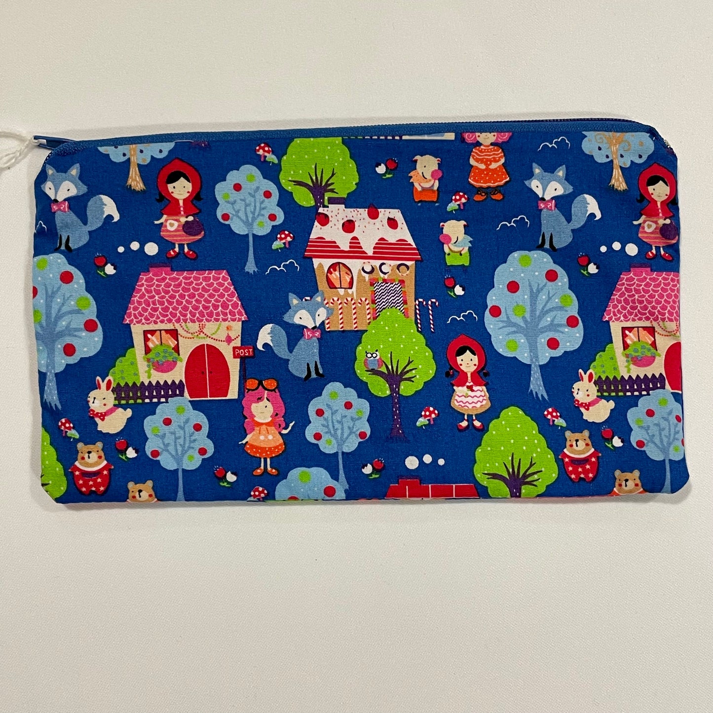 Water Resistant Lined Zipper Bag