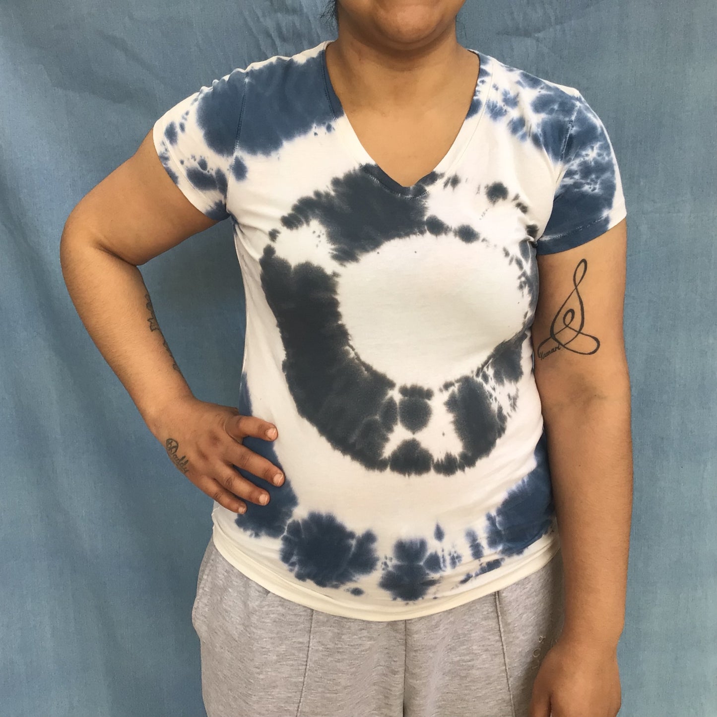 Adult tie dye v-neck t-shirt - upcycled blue circle