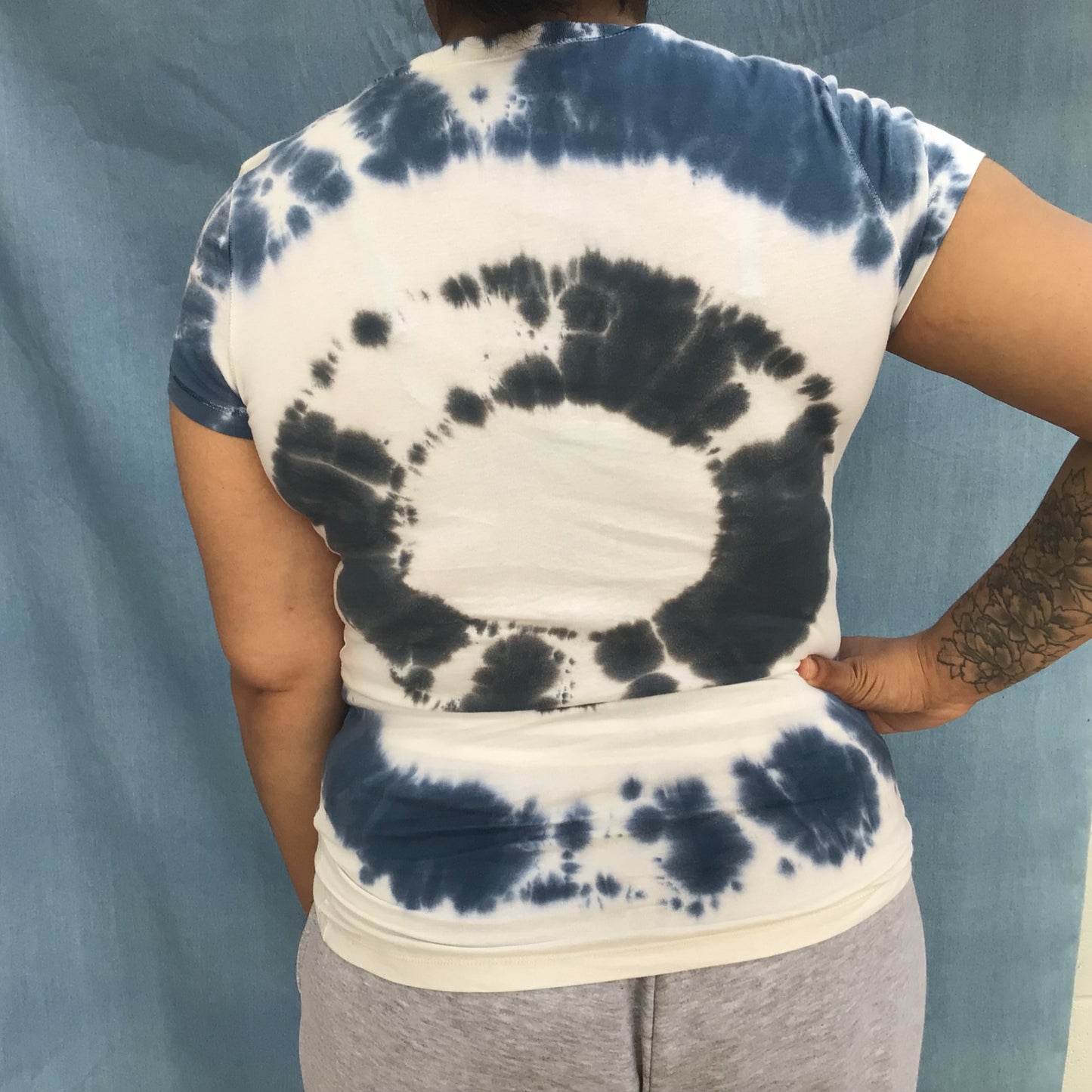 Adult tie dye v-neck t-shirt - upcycled blue circle